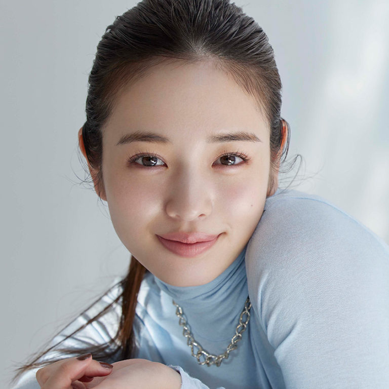 横田真悠